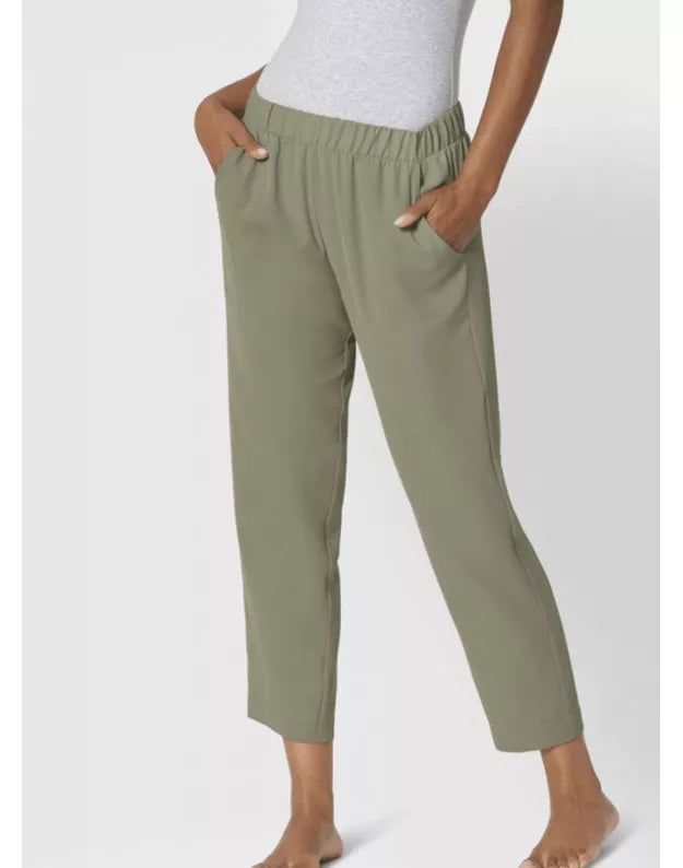 Triumph 42(XL) dydžio moteriškos poliesterinės žalsvos spalvos klasikinės ilgos  kelnės Mix &amp; Match TAPERED TROUSERS