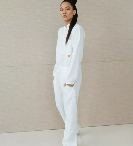 Sofa Killer baltas lininis kombinezonas