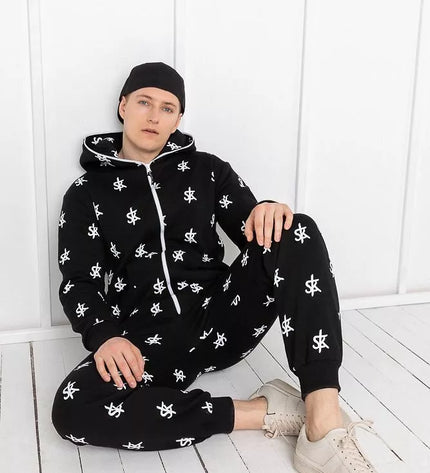 Sofa Killer juodas kombinezonas su SK logo printu