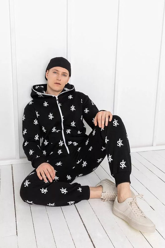 Sofa Killer juodas kombinezonas su SK logo printu