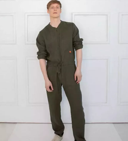 Sofa Killer tamsiai žalios spalvos vyriškas lininis kombinezonas