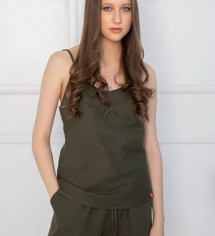 Sofa Killer tamsiai žalias lininis kostiumas su šortais