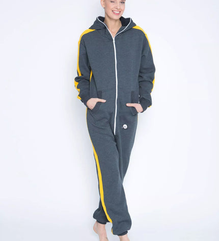 Sofa Killer tamsiai pilkas kombinezonas su geltonom vertikaliom juostom