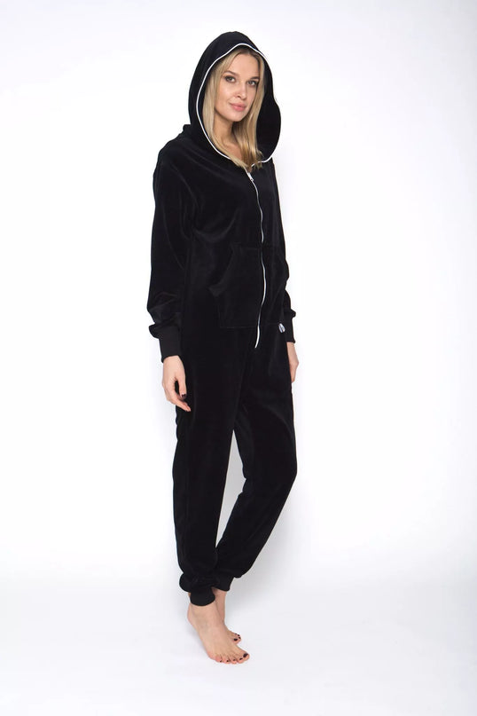 Sofa Killer juodas veliūrinis kombinezonas