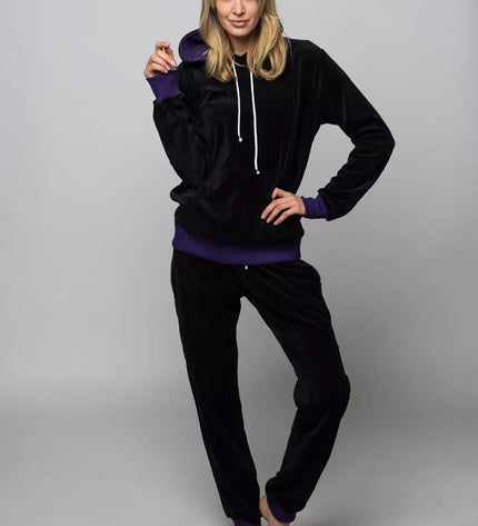 Sofa Killer juodas veliūrinis sportinis kostiumas