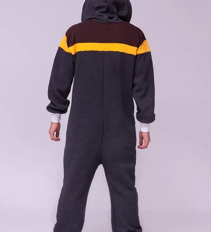 Sofa Killer pilkas kombinezonas rudais pečiais