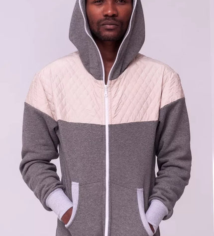 Sofa Killer pilkas kombinezonas su dygsniuotos medžiagos aplikacija