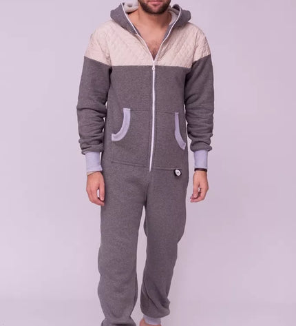 Sofa Killer pilkas kombinezonas su dygsniuotos medžiagos aplikacija