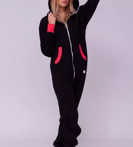 Sofa Killer juodas kombinezonas su koralo rankogaliais