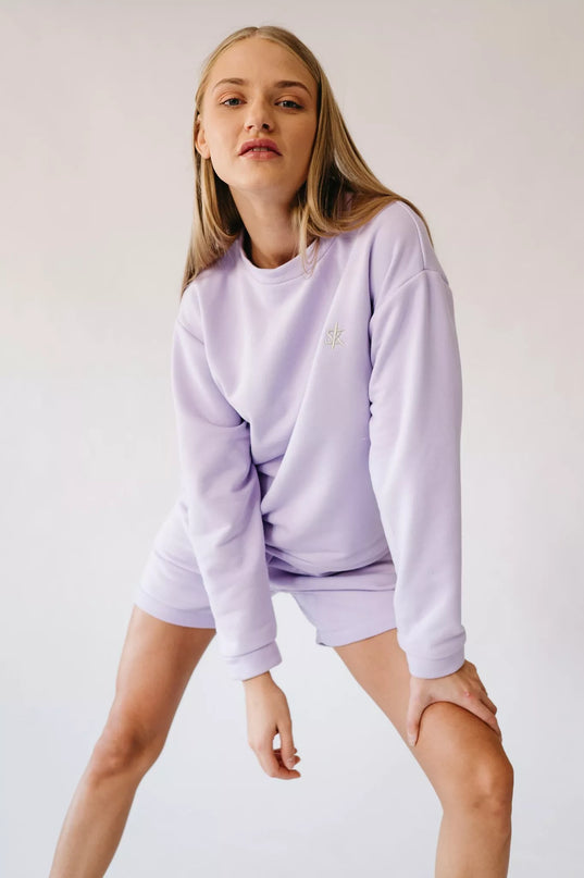 Sofa Killer šviesiai violetinės spalvos laisvalaikio kostiumas Medusa su šortais