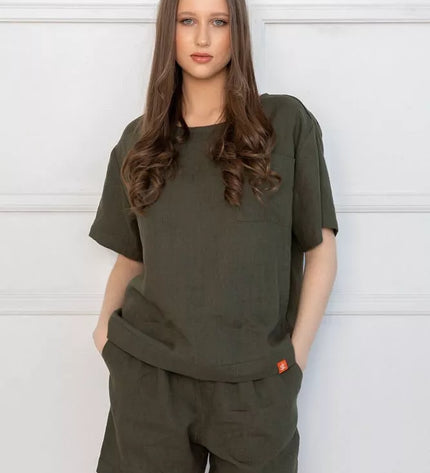 Sofa Killer tamsiai žalias lininis kostiumas su šortais