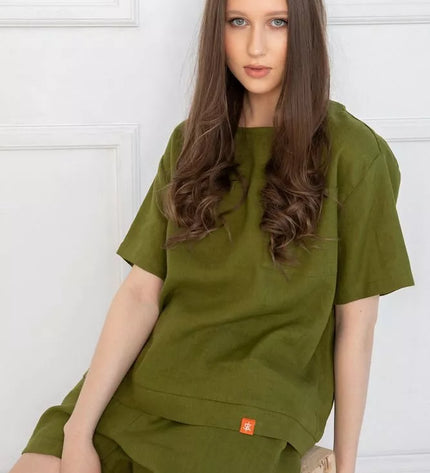 Sofa Killer samanų spalvos lininis kostiumas su šortais