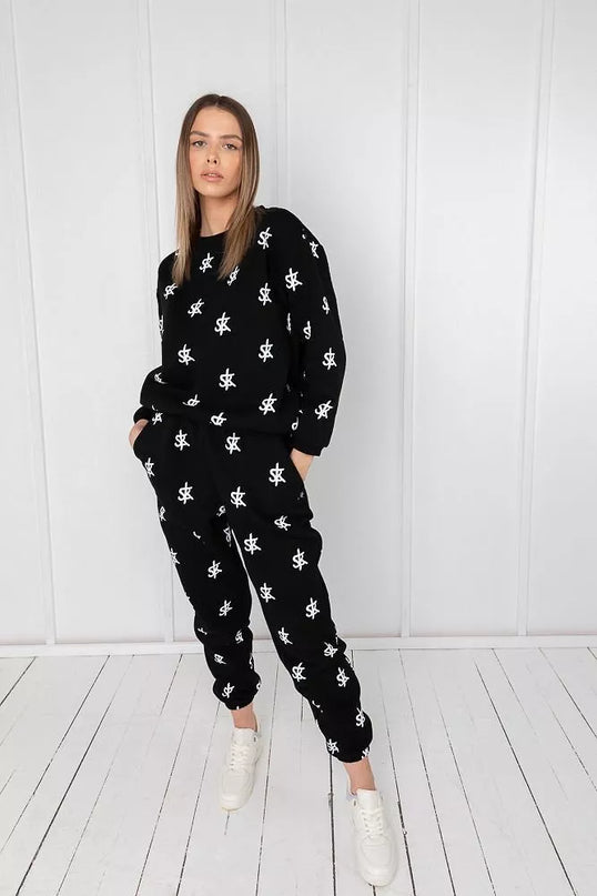 Sofa Killer juodas sportinis kostiumas su SK logo printu