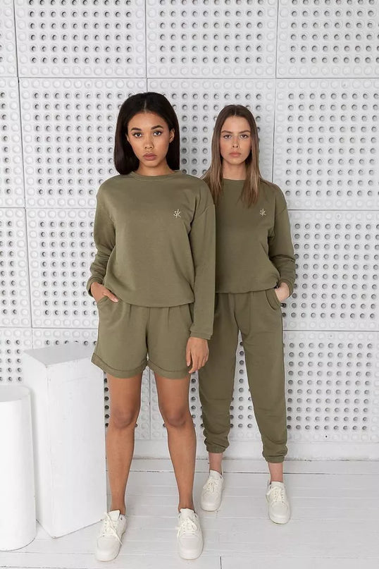 Sofa Killer žalias laisvalaikio kostiumas Olive su kelnėmis