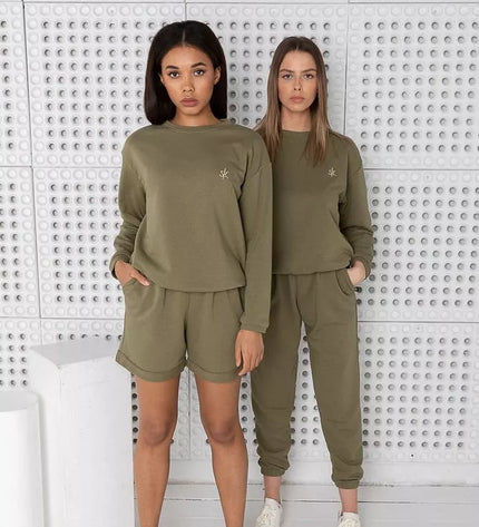 Sofa Killer žalias laisvalaikio kostiumas Olive su šortais