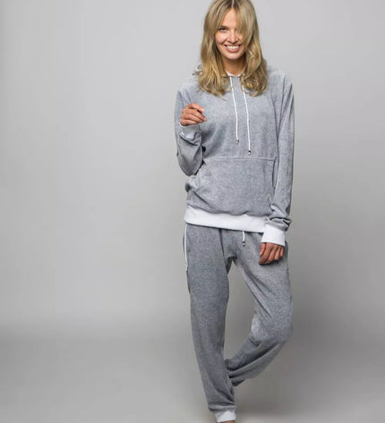 Sofa Killer šviesiai pilkas veliūrinis sportinis kostiumas