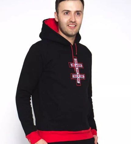 Sofa Killer juodas džemperis su tautinėm juostom