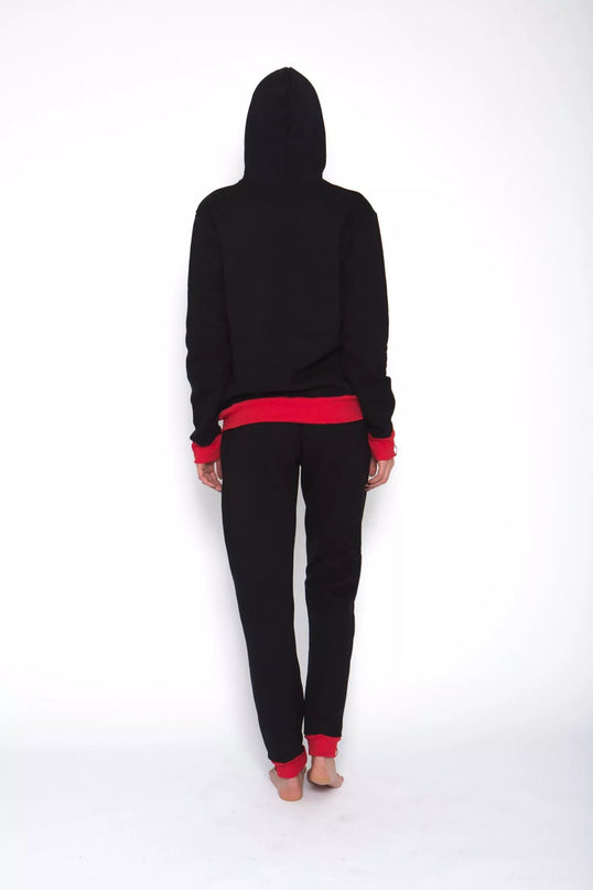 Sofa Killer juodas sportinis kostiumas su tautinėm juostom