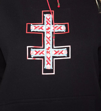 Sofa Killer juodas džemperis su tautinėm juostom