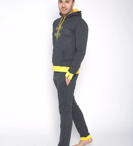 Sofa Killer grafito spalvos sportinis kostiumas su tautinėm juostom