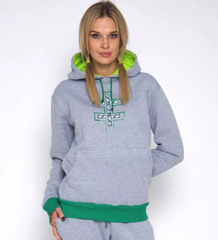 Sofa Killer šviesiai pilkas džemperis su tautinėm juostom