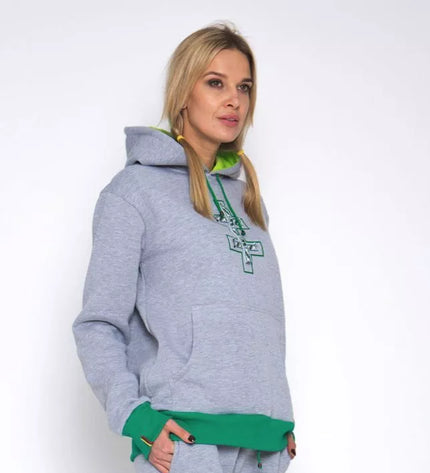 Sofa Killer šviesiai pilkas džemperis su tautinėm juostom