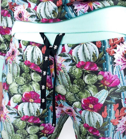 Sofa Killer spalvingas sportinis kostiumas Cactus