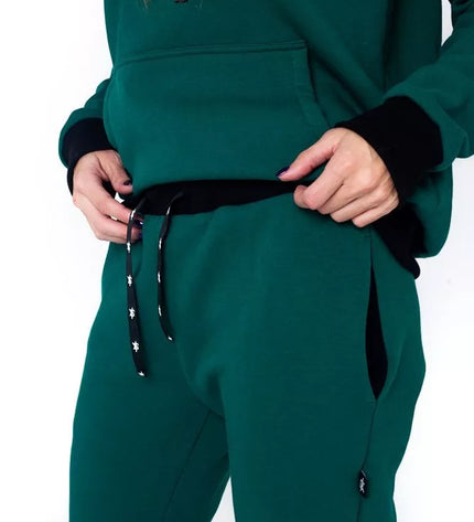 Sofa Killer haki spalvos sportinis kostiumas