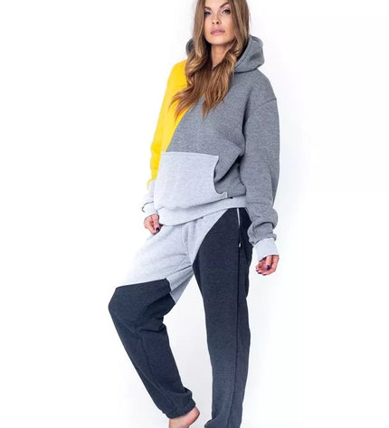 Sofa Killer keturių spalvų sportinis kostiumas Romby