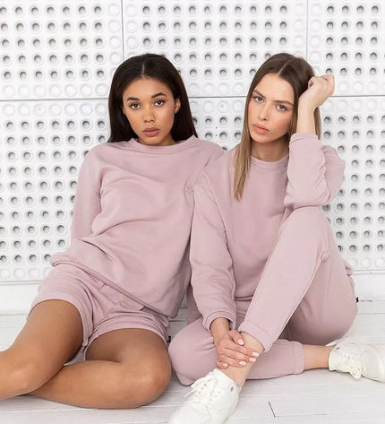 Sofa Killer rausvos spalvos laisvalaikio kostiumas PINK su šortais