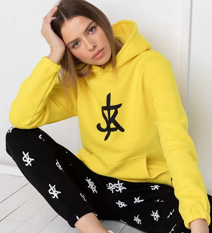 Sofa Killer ryškiai geltonas džemperis su SK logotipu