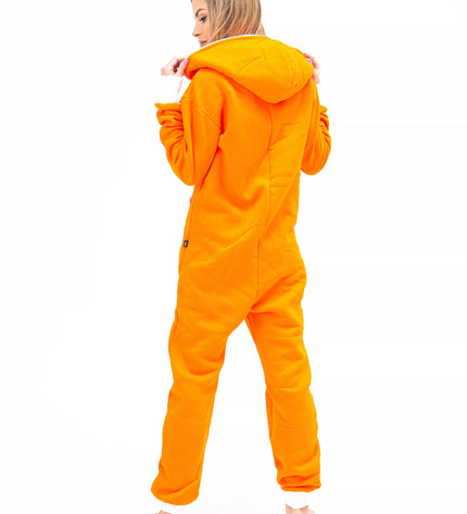 Sofa Killer oranžinis kombinezonas su baltais rankogaliais