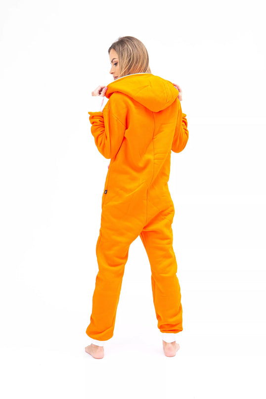 Sofa Killer oranžinis kombinezonas su baltais rankogaliais